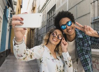 5 trikov, kako narediti dober “selfie”!